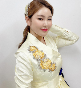  트로트 가수 송가인의 데뷔 수상경력 포로필은?