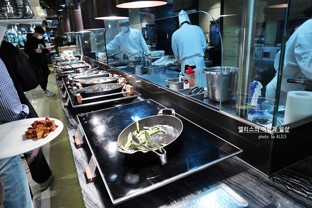 부산 롯데호텔 라세느 뷔페 주중런치, 가성비 &만족도 높았다! (할인예약방법) 부산 롯데호텔 라세느 뷔페 주중런치, 가성비 &만족도 높았다! (할인예약방법)