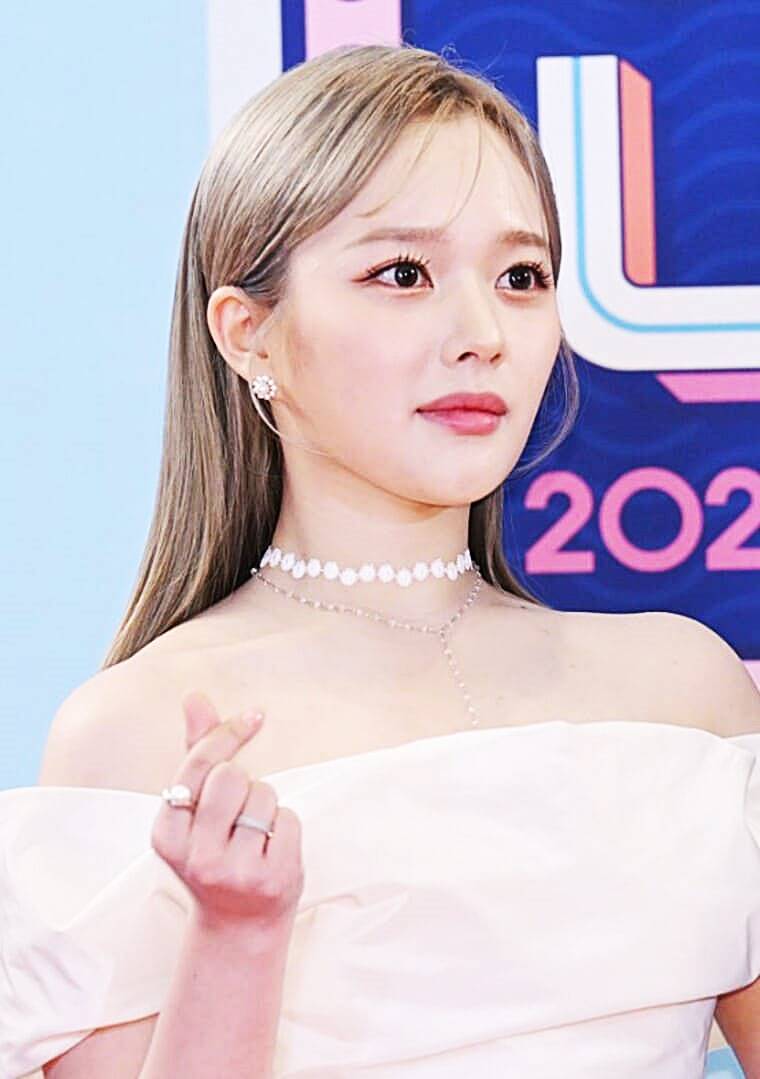 배우-정지소