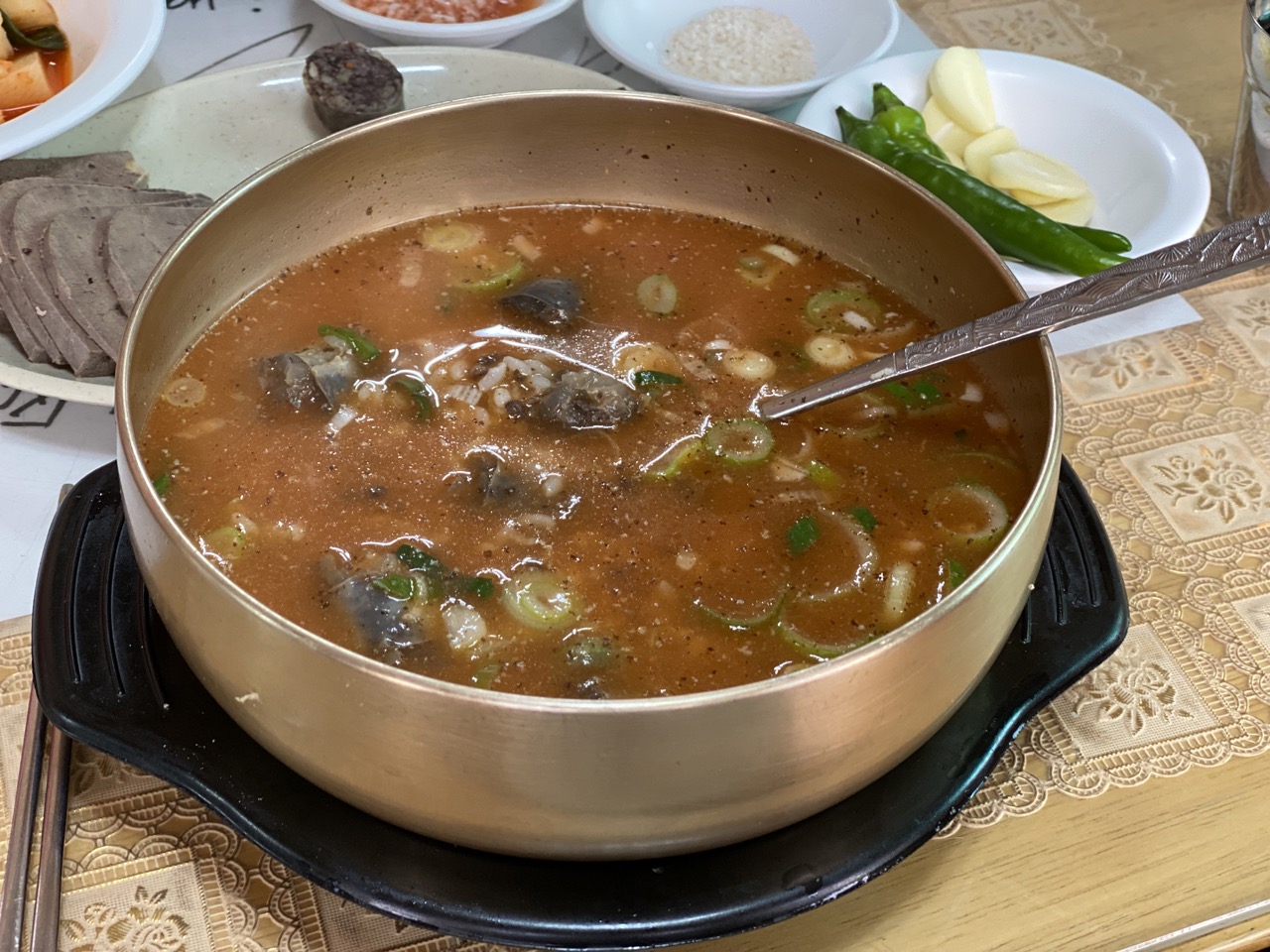 부천 인하찹쌀순대의 다데기 풀은 순대국밥