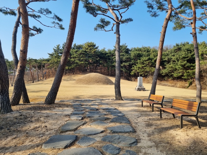 계백장군묘-입구