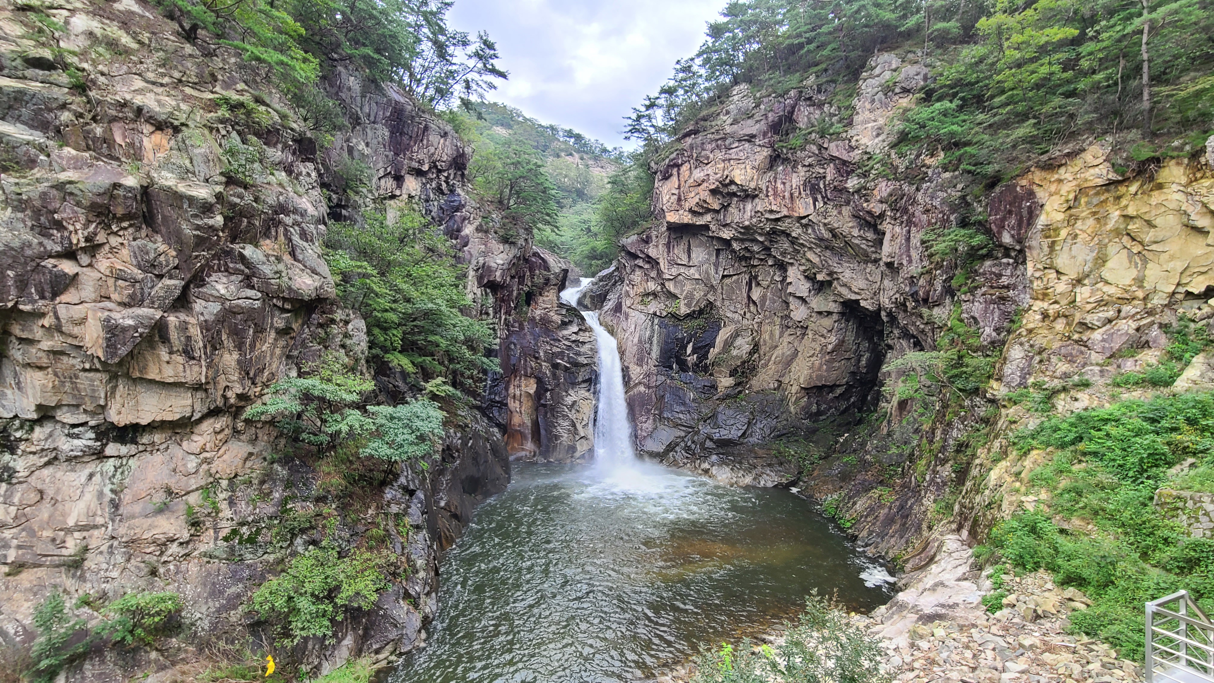 철원삼부연폭포