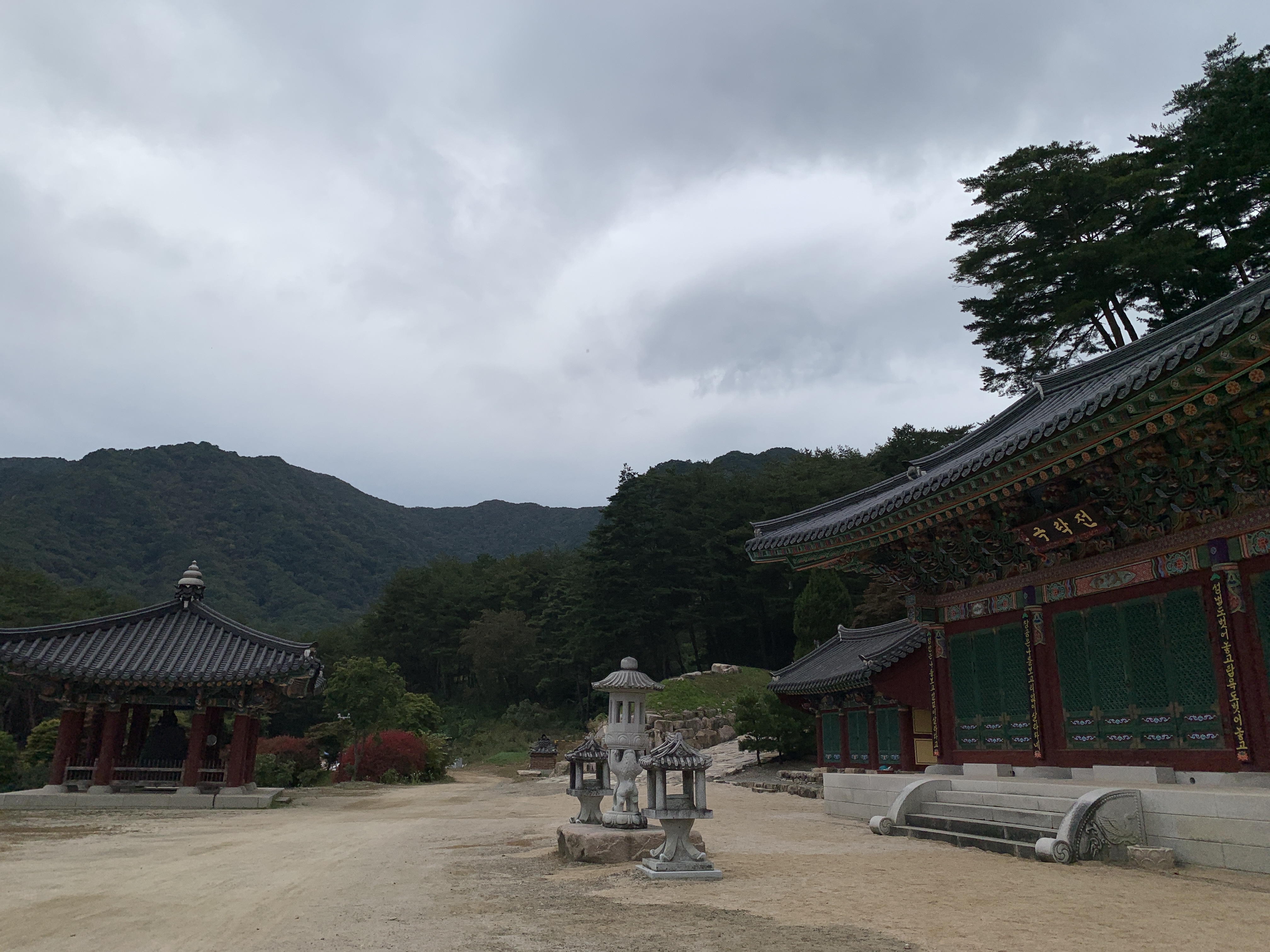 영월 법흥사 극락전