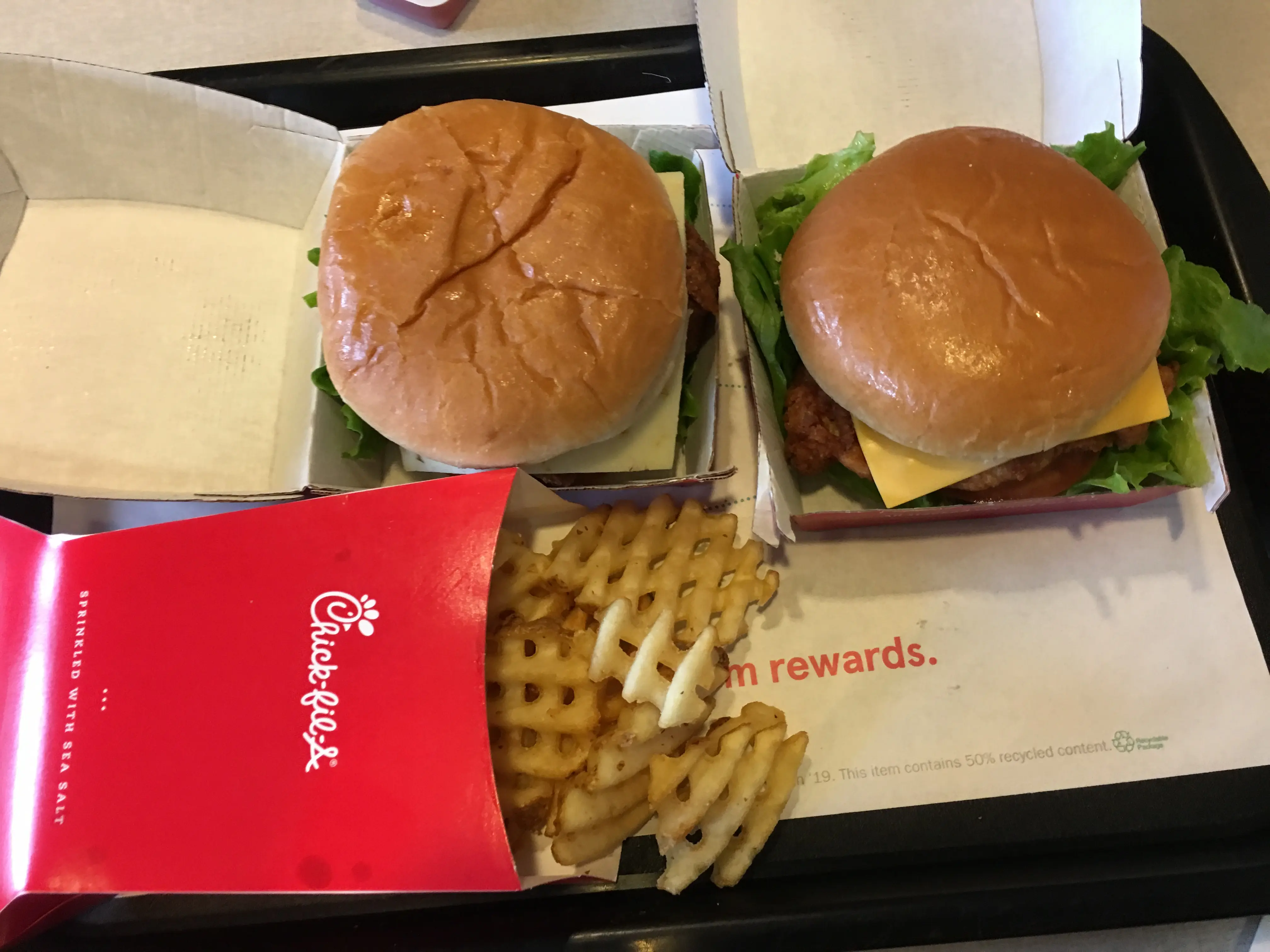 칙필레(Chick-fil-A) 치킨 샌드위치(Chicken Sandwich)