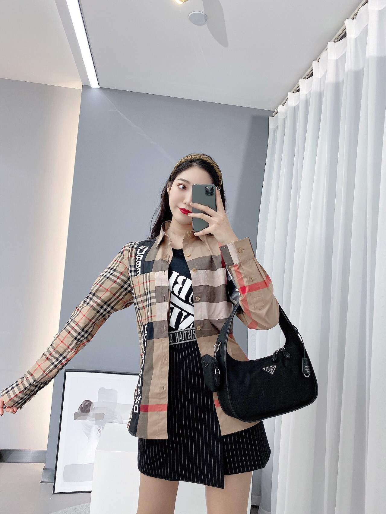  [BURBERRY] 버버리 로고 프린트 패치워크 체크 코튼 오버사이즈 셔츠 80331011