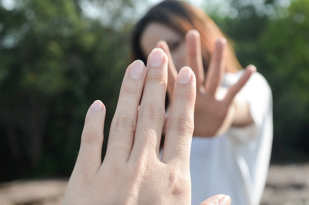 헤어진 남자친구 연락을 기다리는 것
