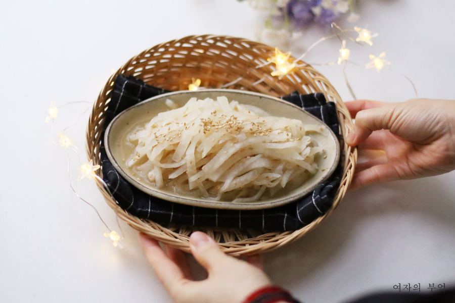 법 제철 무요리 반찬거리 꿀팁 무나물볶음 아기 무나물 만드는 18