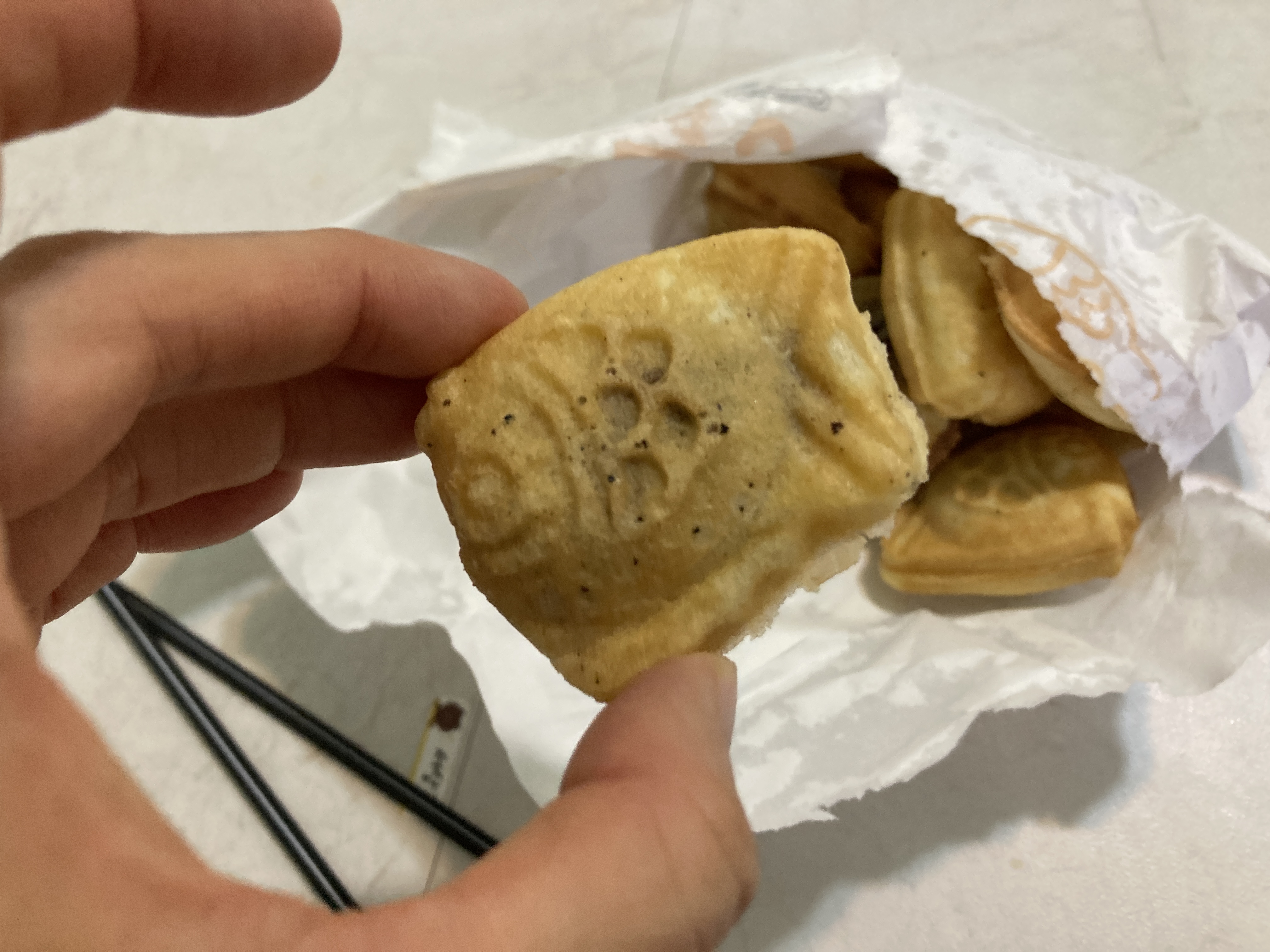  붕어빵 한봉지 5천원