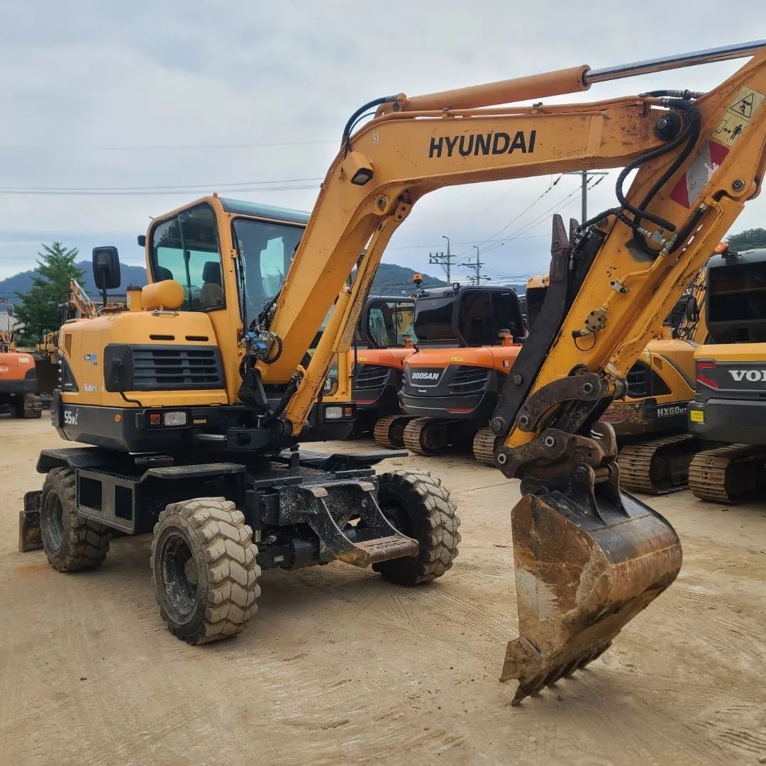  현대 R55W 2013년식 4250만원 판매합니다.