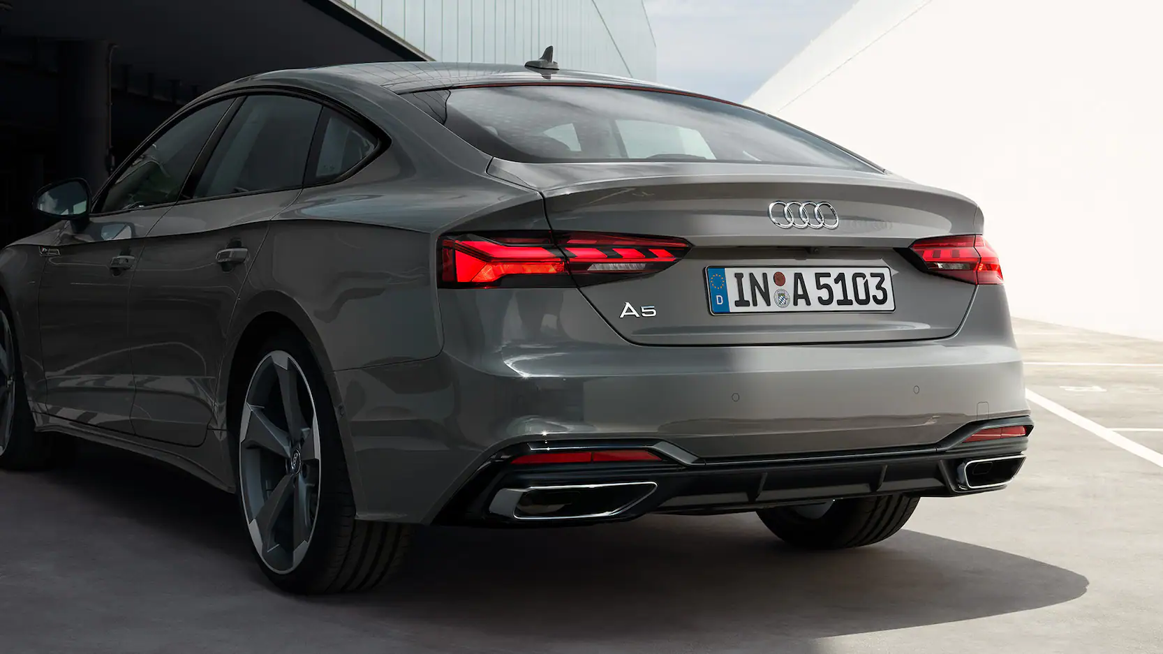 A5 Sportback 외부 디자인