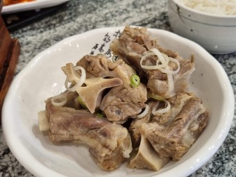 곰탕  꼬리곰탕 사골곰탕