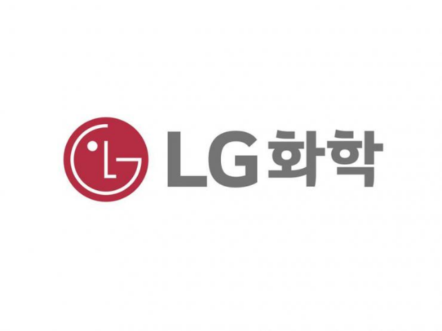  LG화학의 플라스틱을 대체할만한 친환경 신소재 개발 성공