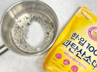 과탄산소다로 흰 운동화 세탁하는 효과적인 방법_5