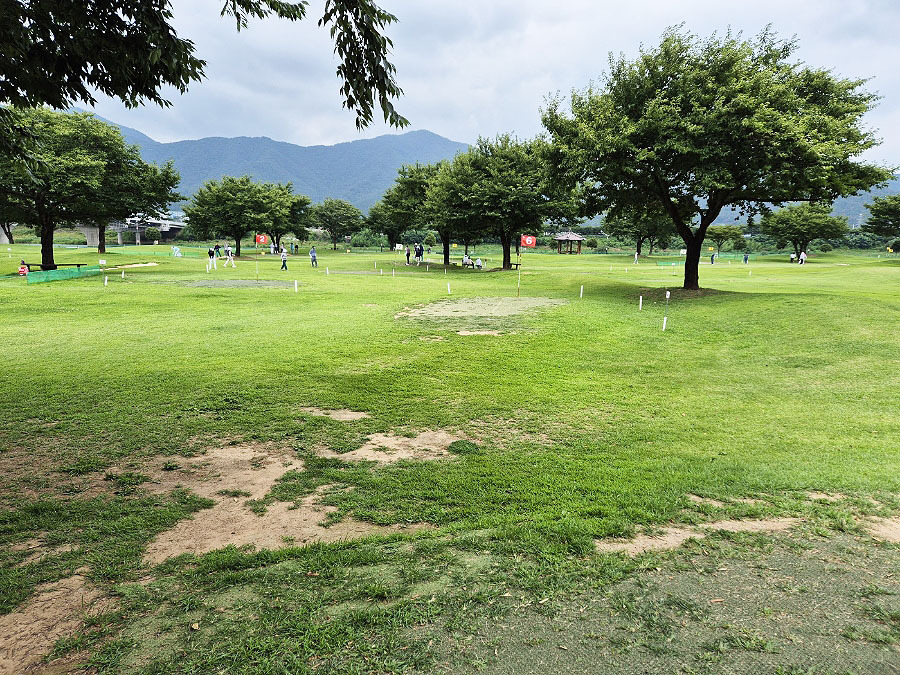 밀양파크골프장. 경상남도 밀양시 삼문동 631번지