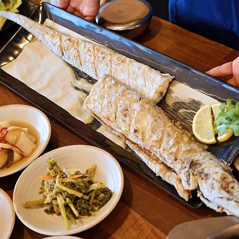 임창정 이하얀 제주산 통갈치 구이&#44; 빨간맛 갈치조림 제주 애월 맛집