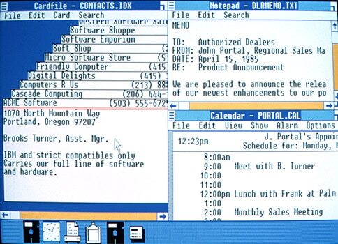 오래된 IBM 컴퓨터의 도스 화면