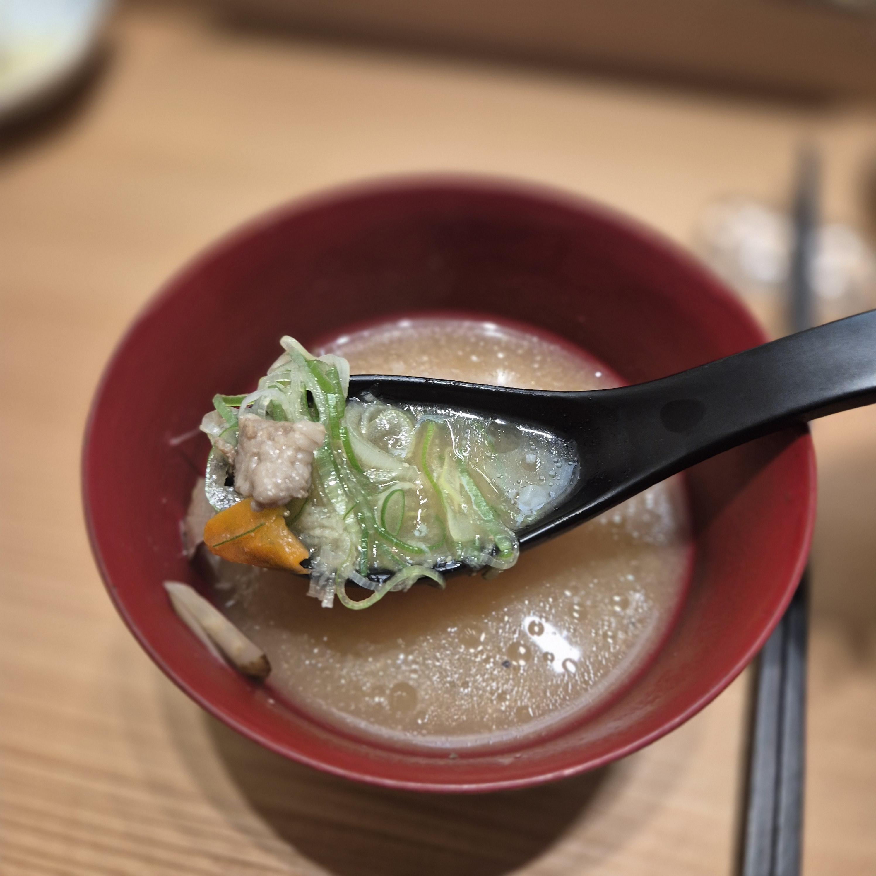 돈지루 일본의 미소된장국