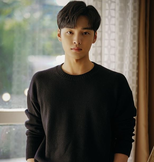  김민재 주인공 확정 (+나이 키 학력)