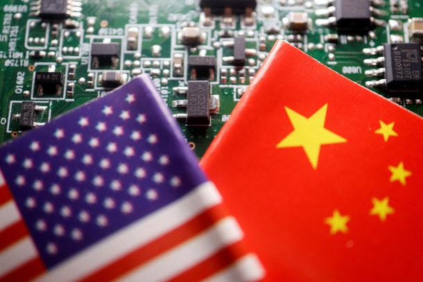 미국, 반도체와 AI 관련 중국 투자 제약