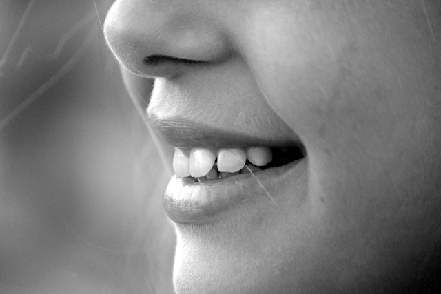 입냄새&#44; 구취의 원인 및 예방방법