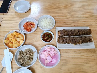 옥천콩찌개 묵탕국 도토리전