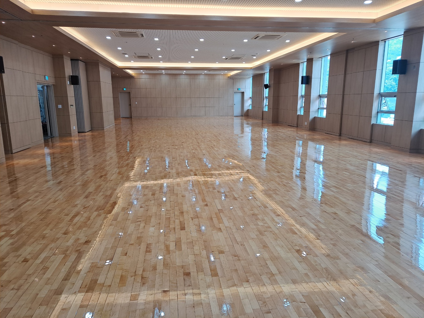  [날개스포츠] 서울ㅇㅇ주민센터 다목적실 후로링 샌딩, 다목적실 바닥 샌딩 작업