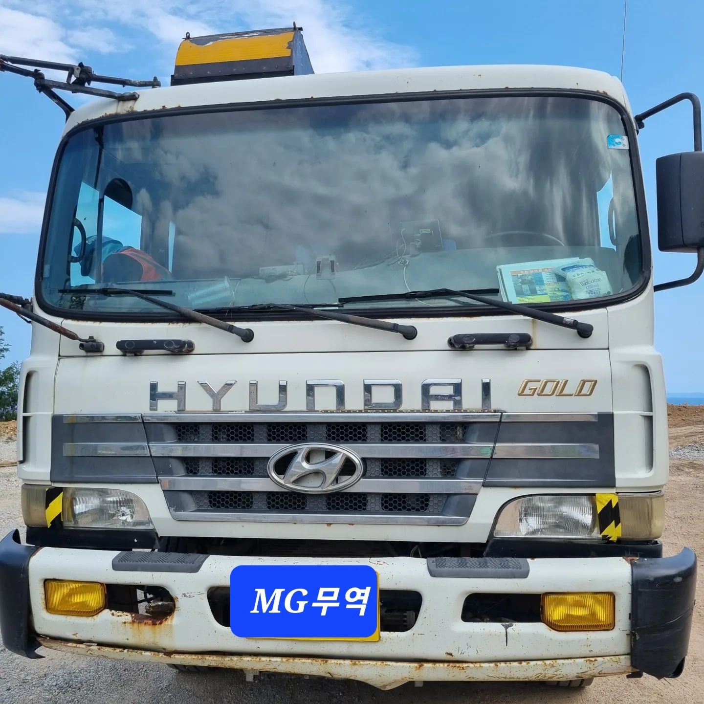  현대 Hyundai 크레인. 씨에스700 25톤 2002년식, 크레인제작년도 2014년식 판매합니다