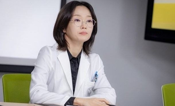 언젠가는 슬기로울 전공의생활(언슬전), 이봉련과 고윤정 케미 재조명 관련 사진 2