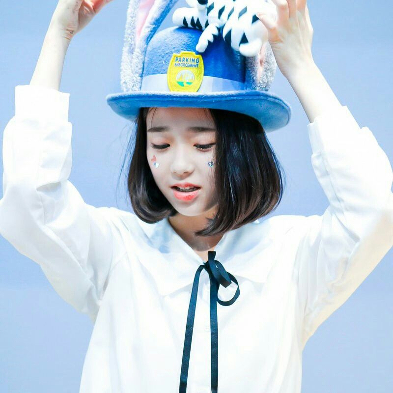 버스터즈 채연 사진 프로필