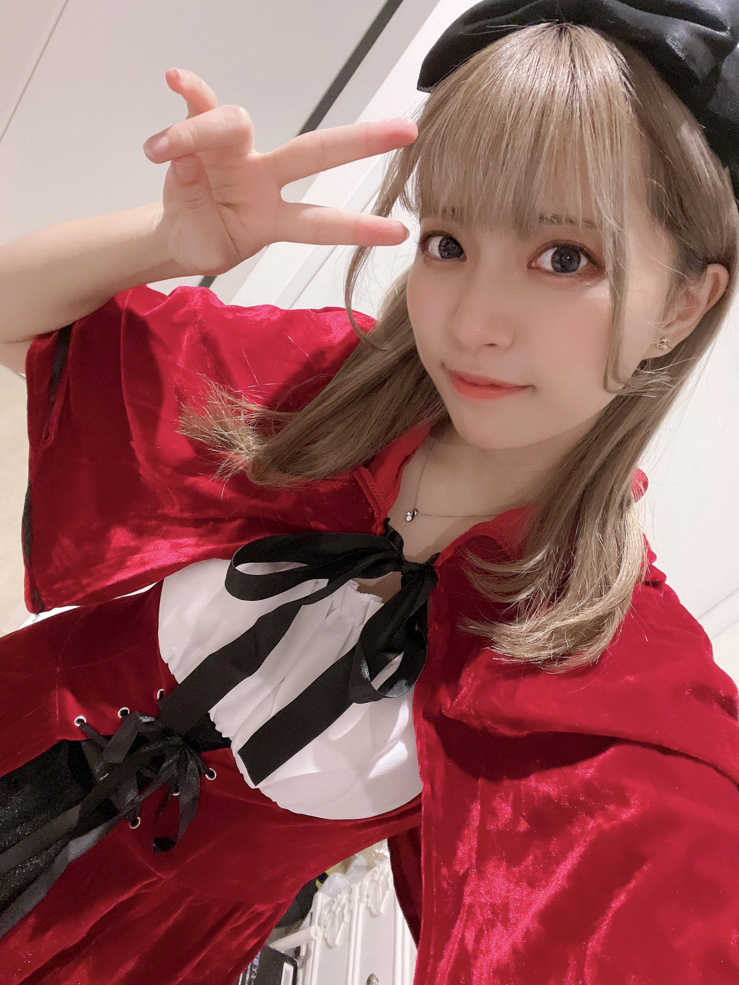 네오_아카리_Akari_根尾あかり