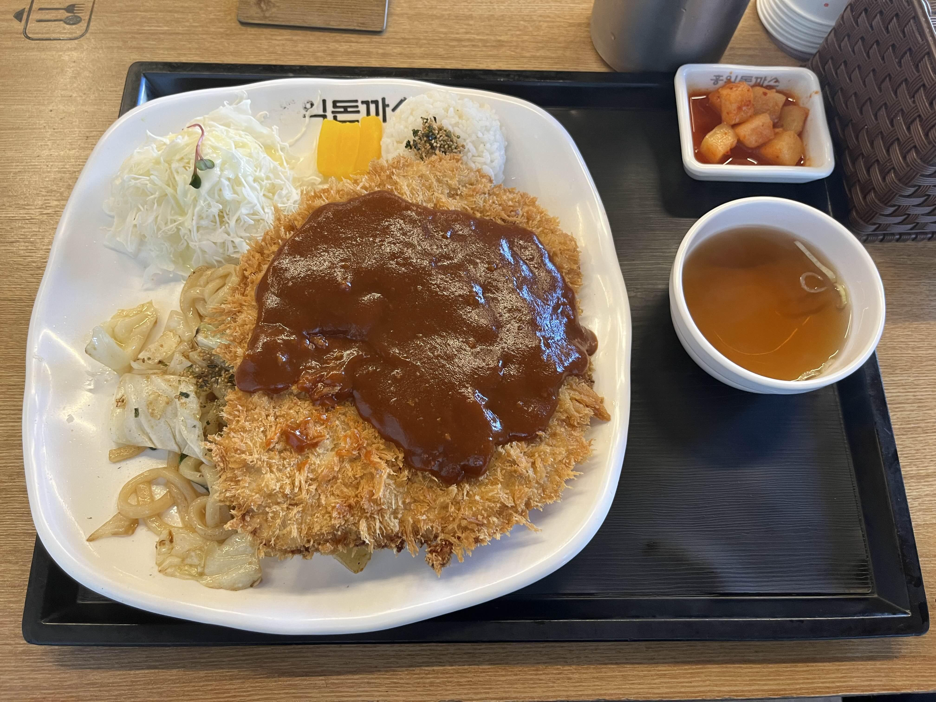  홍익돈까스 세트A, 돈까스 & 야채볶음우동 후기!