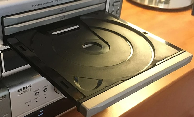 CD 트레이