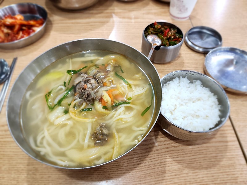 칼국수와 밥