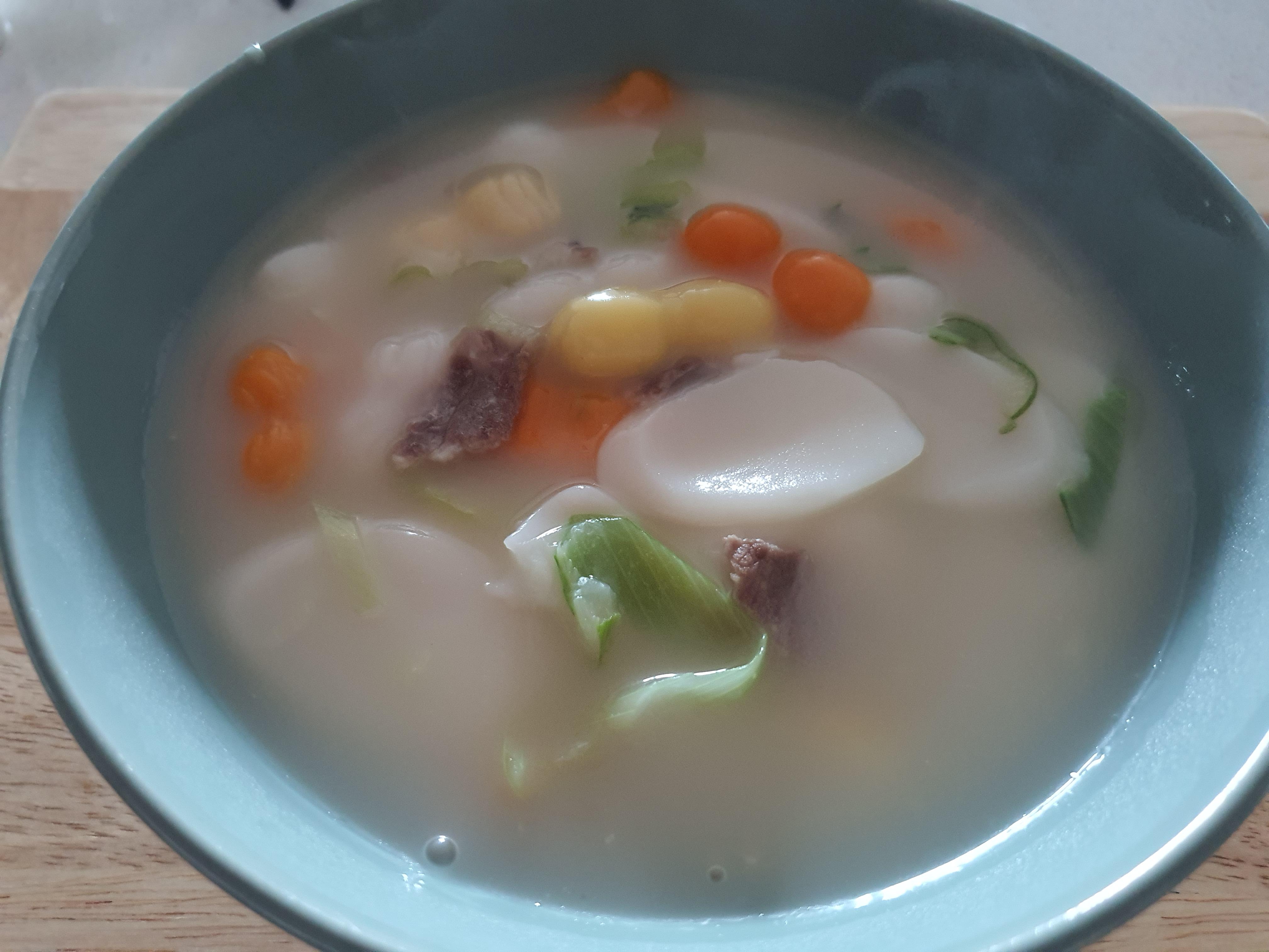  초스피드 초간편 떡국 맛있게 끓이는 법(feat.비비고 사골곰탕)