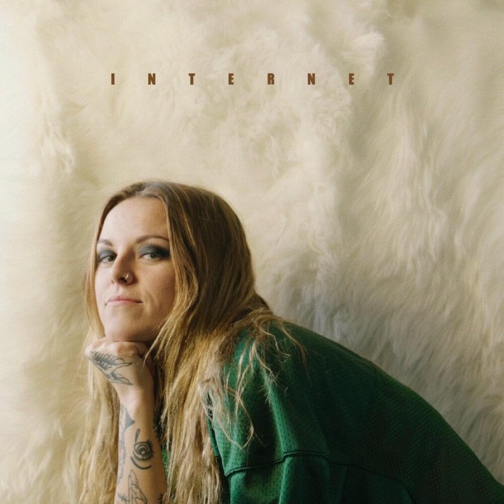  Lauren Sanderson - INTERNET