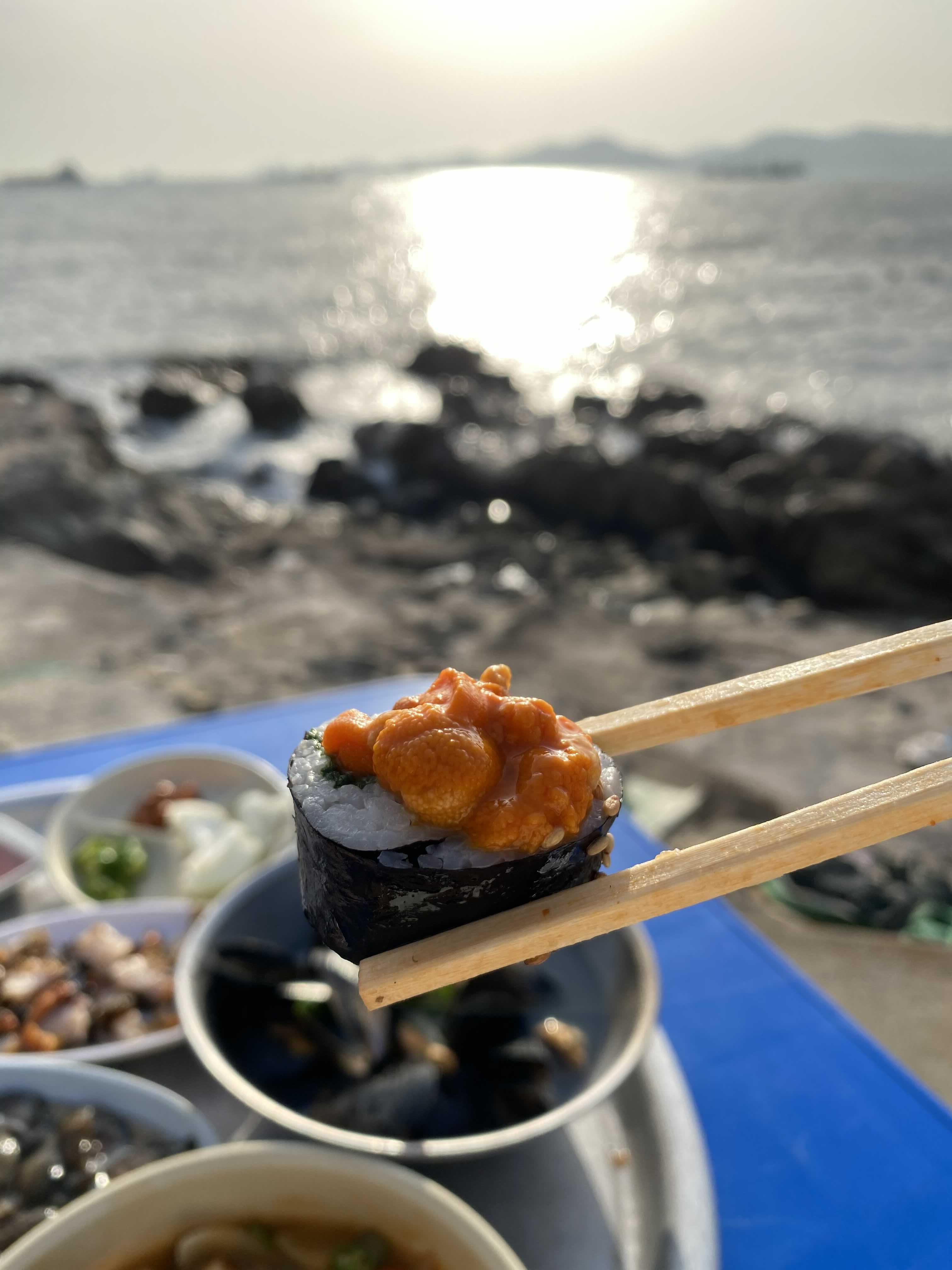 김밥 위에 성게소