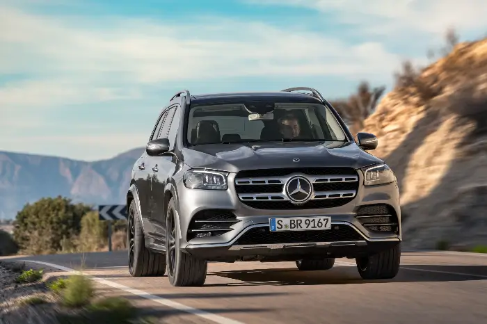 Benz 2024 GLS 450 4MATIC (www.caranddriver.com/)