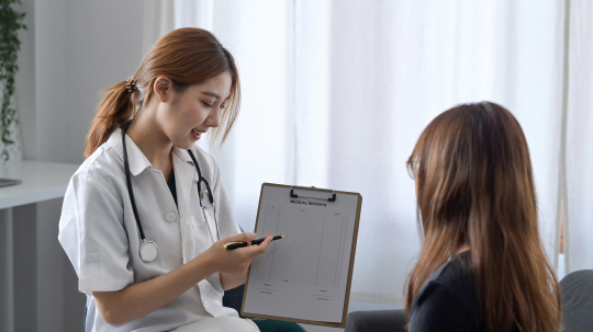 여성 의사와 남성 의사&#44; 치료 결과는 어떻게 다를까? UCLA 연구 결과 분석