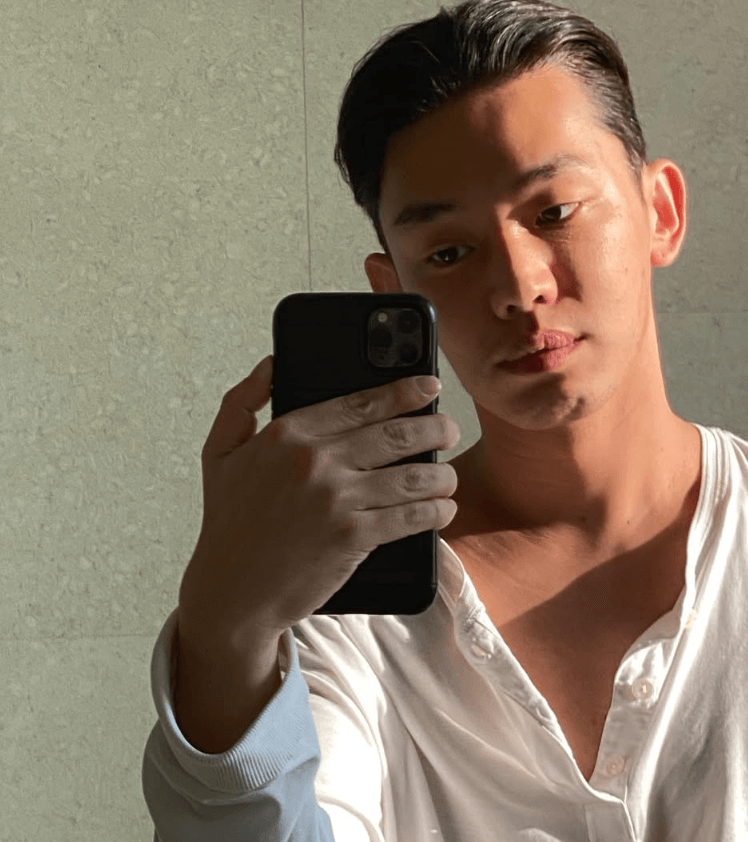 유아인