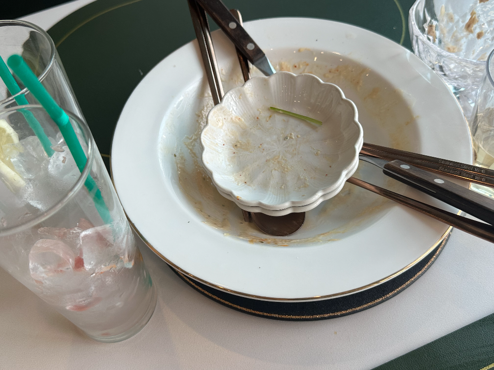 야당 샹젤리제 내부