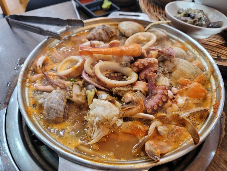 투데이 맛있는 메뉴 대왕 해물탕&#44; 8단 해물찜 맛있는 식당 추천 부산 기장 맛집