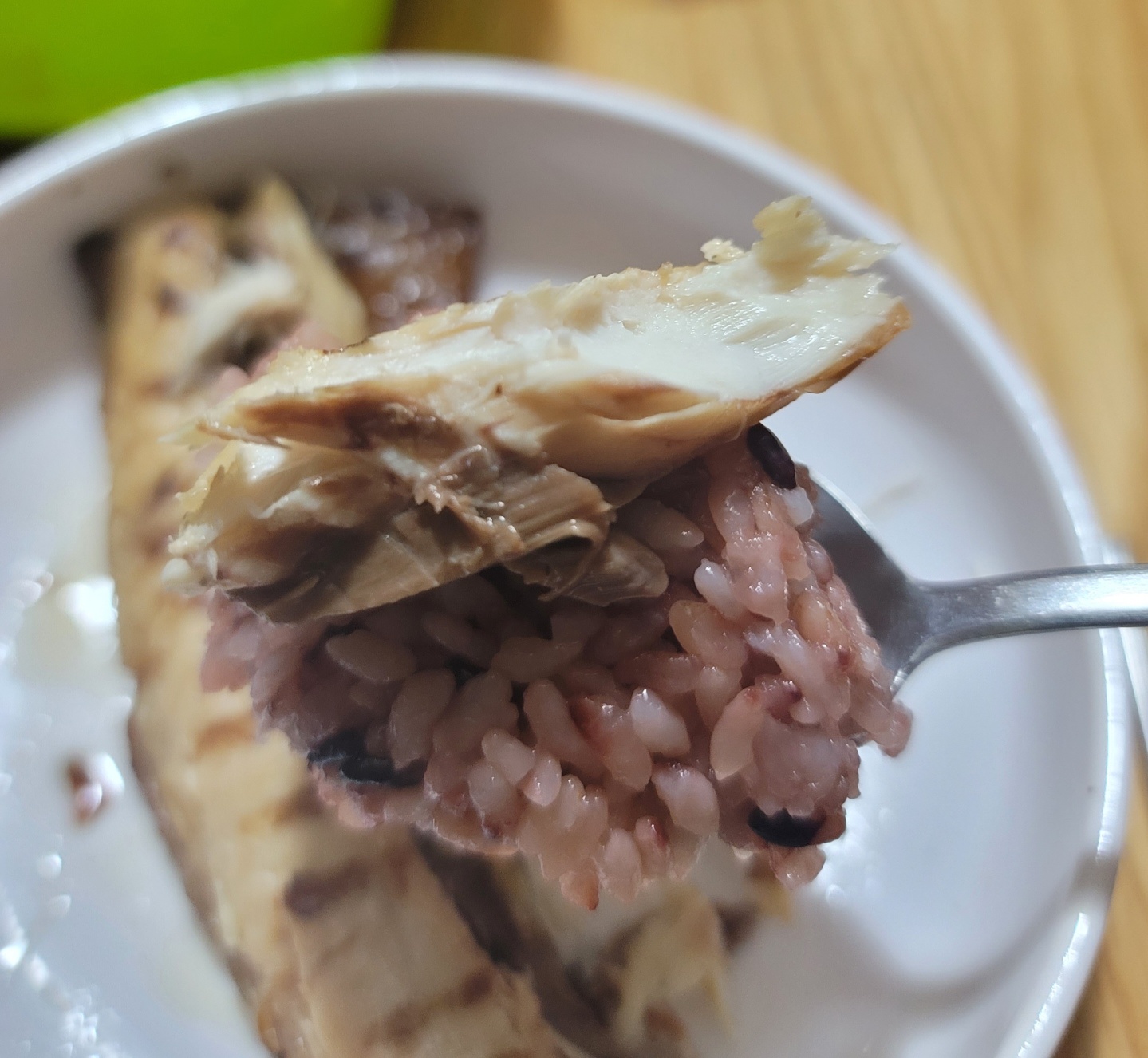밥위에-고등어구이-한점