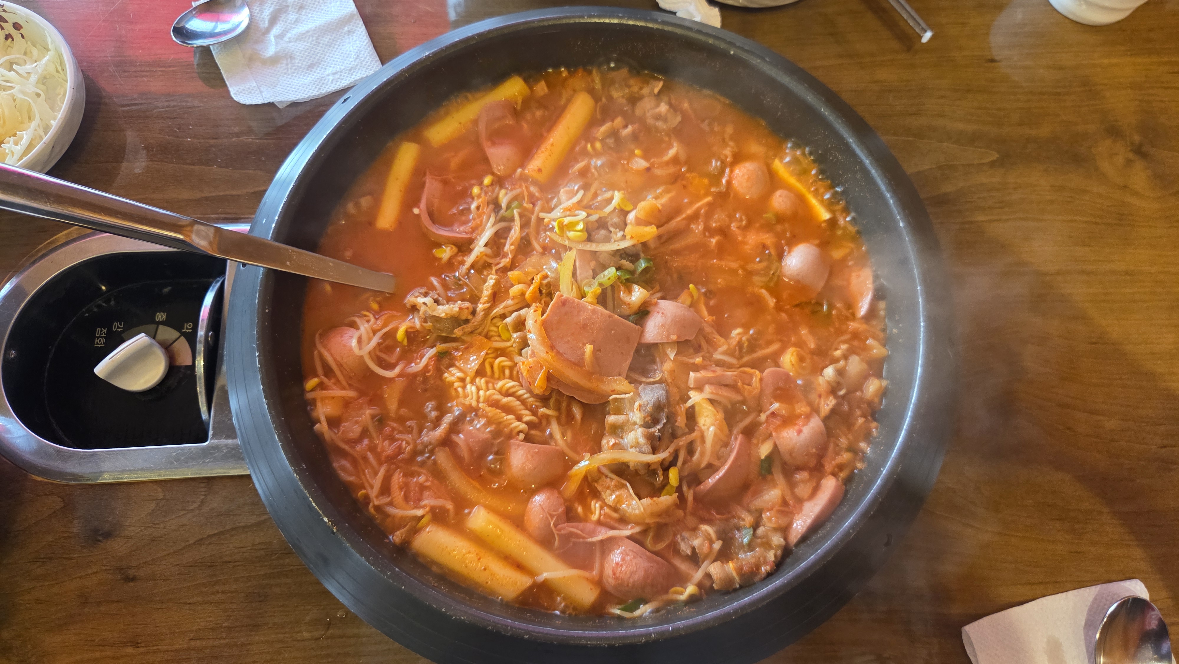 Budaeseutori (부대스토리) 3
