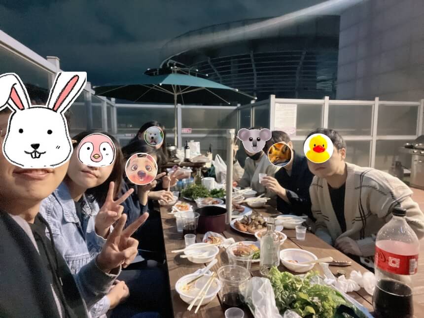 221006 수연하우스 옥상 바베큐 단체 사진