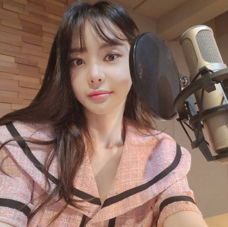  성우 겸 방송인이자 버츄얼 '로나땅'으로 활동 중인 서유리와 남편 최병길 PD 이혼 조정 소식