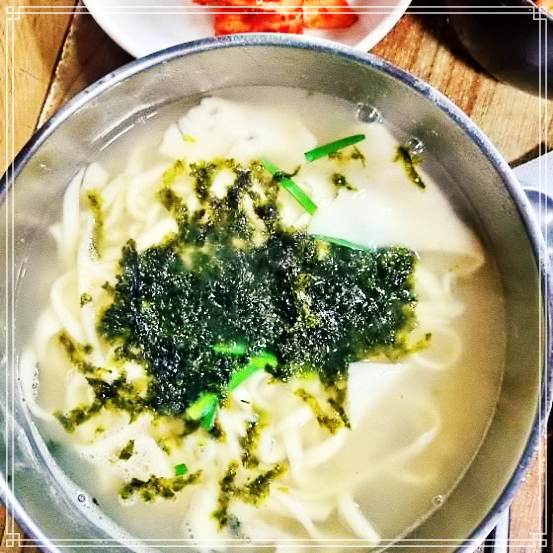 나혼자산다 칼제비, 손칼국수 보쌈 트와이스 지효 맛집