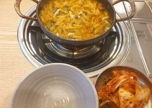 열둘칼국수