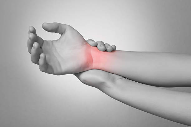손목 통증 원인과 대처