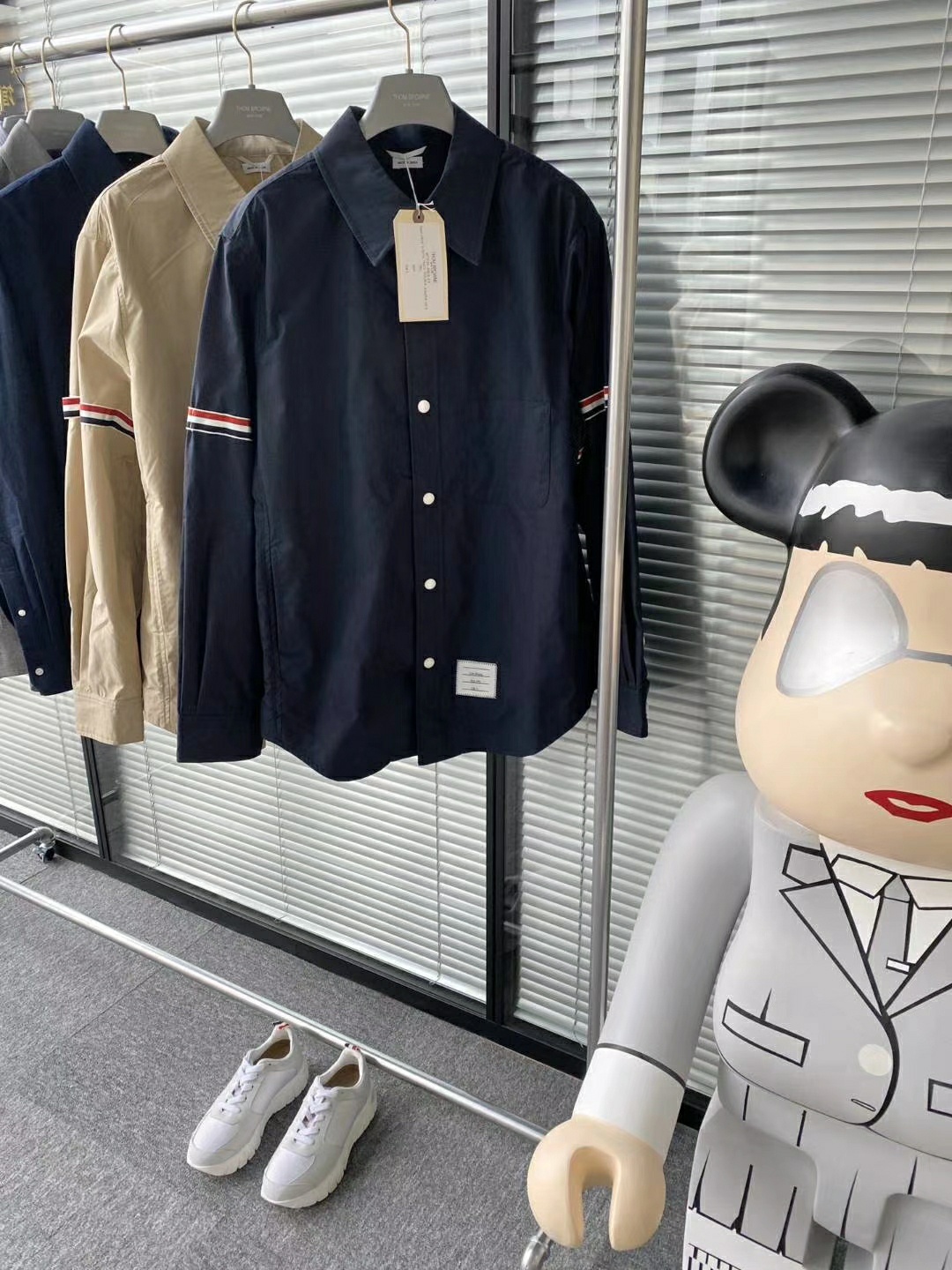  [THOM BROWNE] 톰브라운 솔리드 나일론 그로그랭 밴드 셔츠 자켓 MJO067A04391415