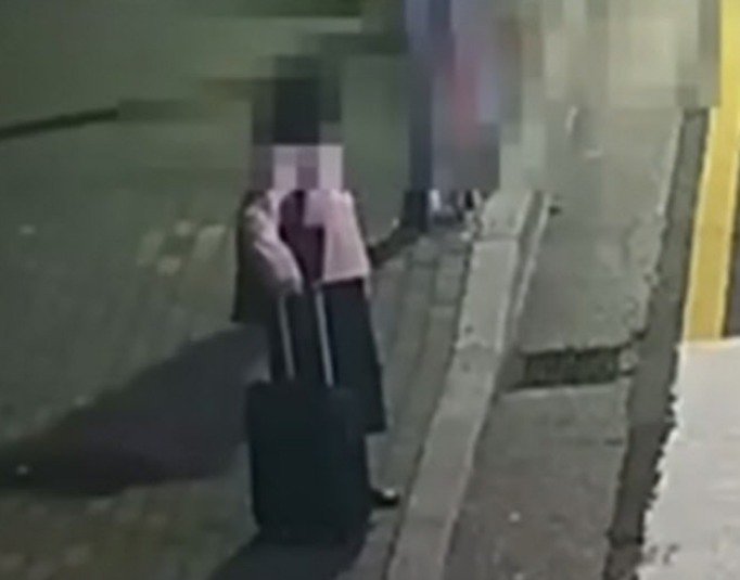 그알, 그것이알고싶다 23살 살인마 부산 정유정 물 같은 게 새서 손 젖어 가방 ‘혈흔’ 신고한 택시기사 그알, 그것이알고싶다 23살 살인마 부산 정유정 물 같은 게 새서 손 젖어 가방 ‘혈흔’ 신고한 택시기사